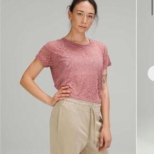 Lululemon Cates Tee *Veil in spiced chai pink mauve size 8-10